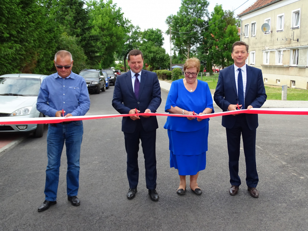 Realizacja pierwszego etapu zadania pn. ,,Przebudowa dróg powiatowych - ul. Konarskiego, ul. Osińskiego i ul. Staszica w Młynarach"