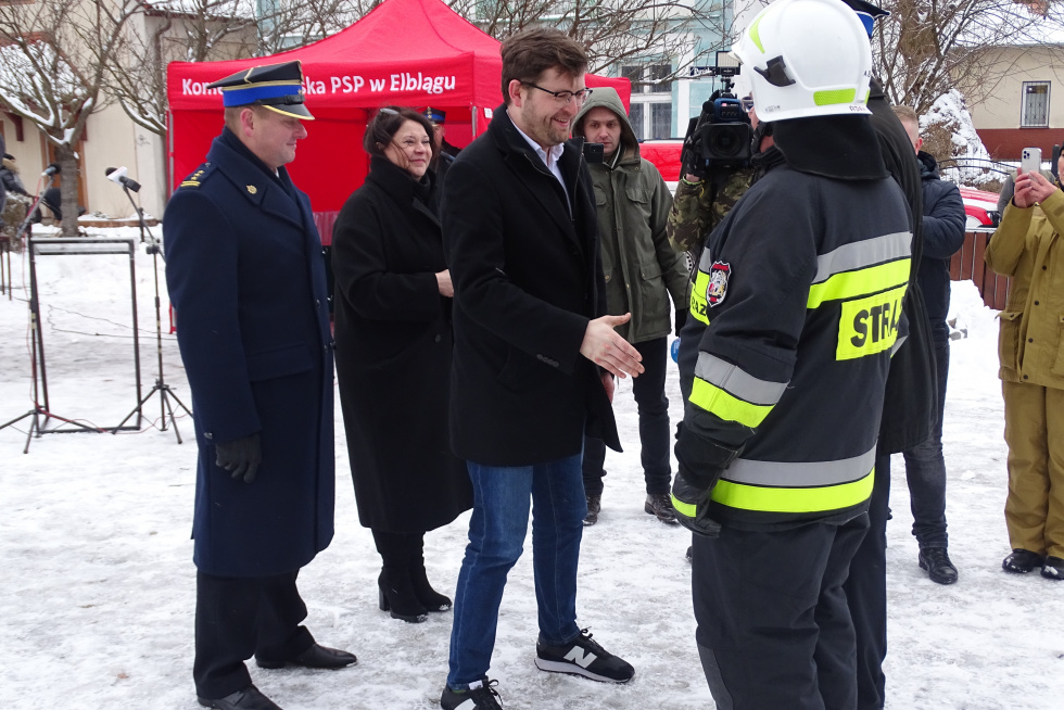 Specjalistyczny samochód dla OSP Zastawno.